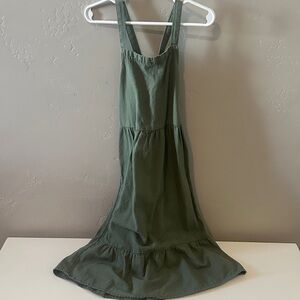 Green Sleeveless Dress